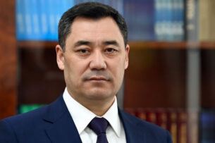 Садыр Жапаров объявил 23 августа Днем всеобщего траура