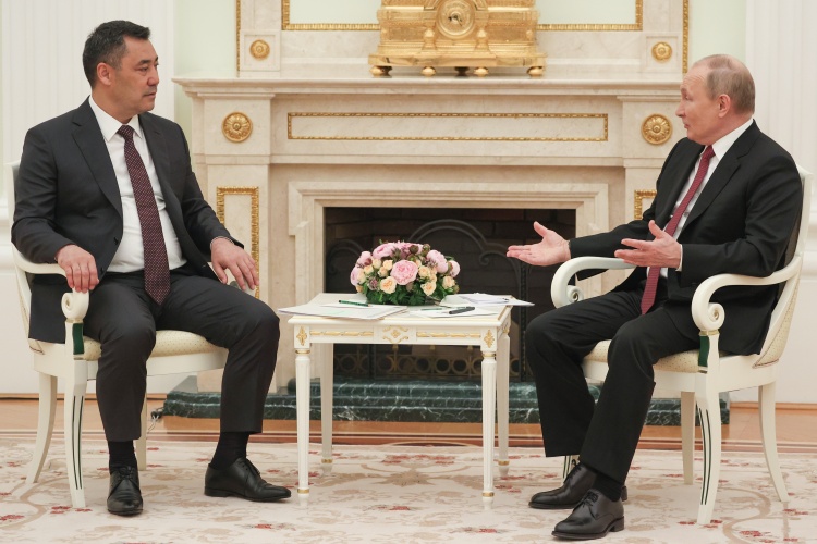 Садыр Жапаров заявил, что готов к сотрудничеству с Россией по всем направлениям
