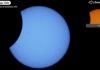 «Луна откусила кусок Солнца»: Солнечное затмение выглядит необычно на потрясающих видео