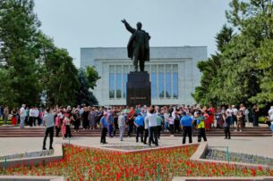Продлен запрет на проведение мирных собраний в центре Бишкека