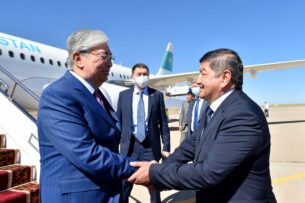 Президент Казахстана прибыл в Кыргызстан