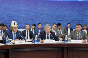 Адылбек Касымалиев: Кыргызстан высоко ценит усилия арабских фондов по поддержке инфраструктурных проектов