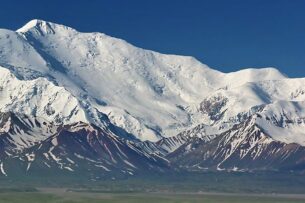 Альпинисты из России и Кыргызстана погибли на Пике Ленина