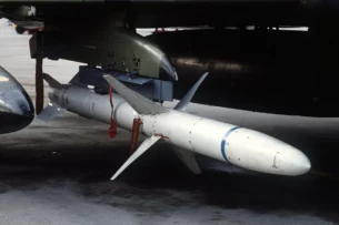 США направили противорадиолокационные ракеты для украинских самолетов. Что происходит в Украине?