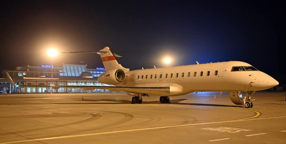 Садыр Жапаров полетел в США на Bombardier Global Express XRS бесплатно – пресс-секретарь президента КР