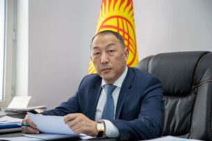 Министр энергетики обратился к кыргызстанцам после возбуждения против него уголовных дел
