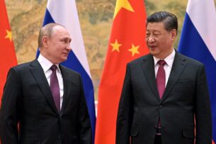 Си Цзиньпин заявил, что готов вместе с Путиным вывести мир на траекторию устойчивого развития
