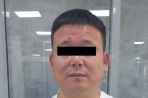 В Сокулукском районе задержан китаец за кражу денег на борту самолета