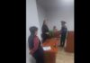 В Бишкеке в суде хотели поджечь обвиняемую, облив бензином (видео)