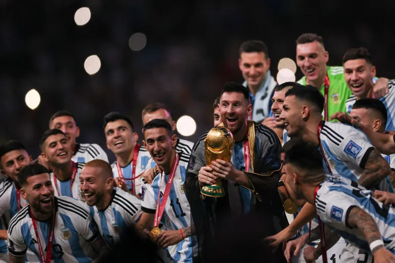 Месси заказал 35 золотых iPhone для своей аргентинской команды, выигравшей чемпионат мира, и персонала