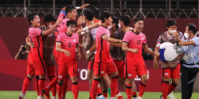 Северная Корея впервые в истории показала матч сборной Южной Кореи по футболу на ЧМ-2022