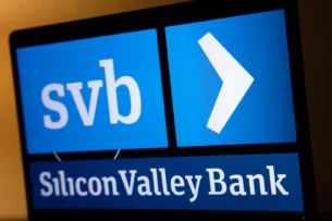 Акции банков в мире упали из-за рухнувшего Silicon Valley Bank. Это крупнейший банковский крах с 2008 года