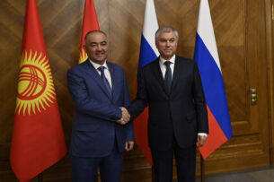 Торага Жогорку Кенеша Кыргызстана встретился с председателем Госдумы России