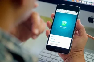 В WhatsApp станет доступна функция, позволяющая ставить пароли на чаты