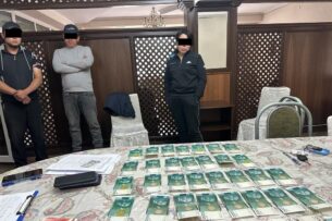 Иностранка пыталась дать взятку сотруднику ГНС Кыргызстана