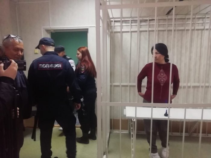 В России освободили из СИЗО гражданку Кыргызстана, которую обвинили в краже сумки с 7 млн. Дело вернули на дорасследование