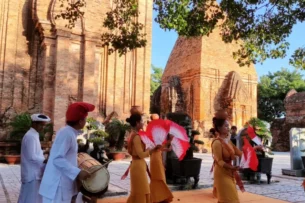 Кыргызстанцы могут получать туристические визы по прибытию в Таиланд