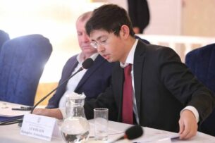 Кадырбек Атамбаев написал заявление в правоохранительные органы о незаконном выселении из дома в Кой-Таше