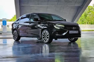 Видео: новая Lada Vesta Aura не завелась с первого раза