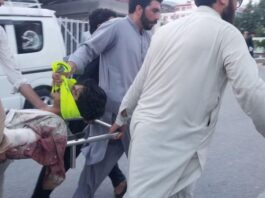 Смертник атаковал предвыборный митинг исламской партии Джамиат Улема Ислам-Фазл в Пакистане