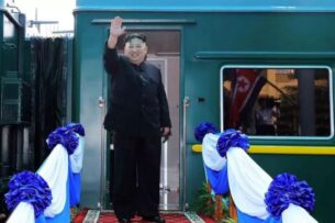 Ким Чен Ына встретили в России красной ковровой дорожкой. Как лидер КНДР путешествует за границей?