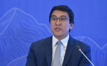 Эдиль Байсалов назначен послом Кыргызстана в США