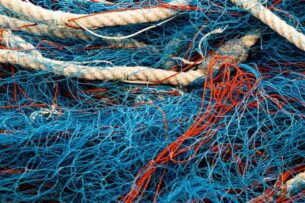 Утвержден Перечень запрещенных к ввозу синтетических рыболовных сетей, электроловильных систем на территорию Кыргызстана