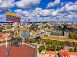 Литва может закрыть визовый центр для граждан Таджикистана: в чем причина?