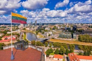 Литва может закрыть визовый центр для граждан Таджикистана: в чем причина?