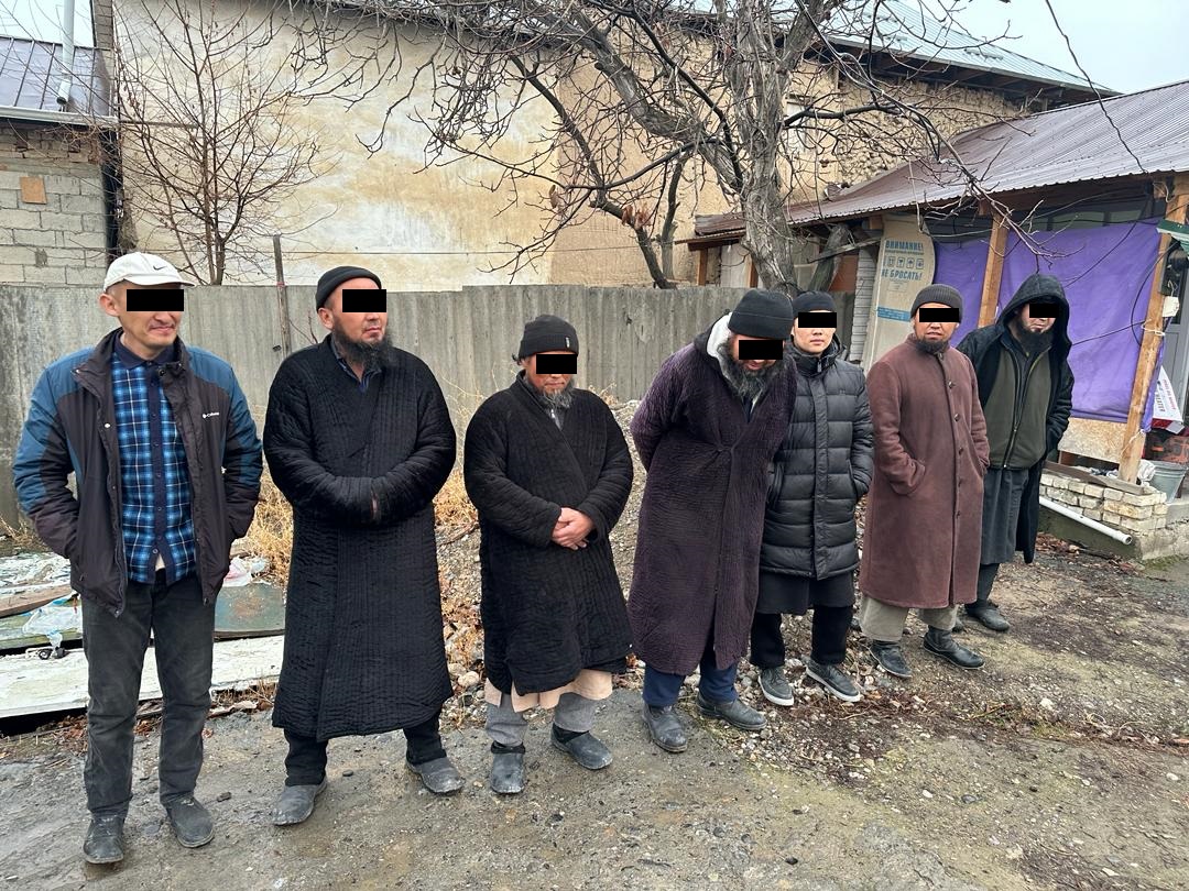 В Баткенской области задержали 14 членов 