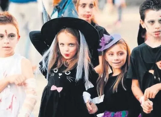 В школах Турции запретили праздновать Хэллоуин и Рождество