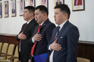 Принесли присягу впервые назначенные судьи местных судов Кыргызстана