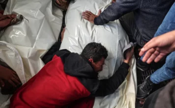 Братская могила обнаружена на территории больницы Аль-Шифа в секторе Газа. Израильские силы штурмуют города, поселенцы убивают палестинцев