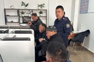 В Бишкеке 124 водителя автобусов не прошли тест на знание ПДД