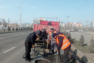 В ближайшее время на бишкекских дорогах проведут ямочный ремонт