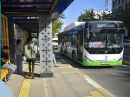 Мэрия Бишкека: Автобусы останавливаются исключительно на остановках