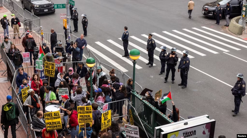 Протесты против действий Израиля в Газе проходят в университетах США
