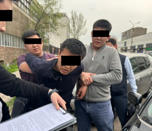 По факту вымогательства взятки задержан следователь УВД Ленинского района Бишкека