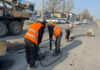 В Бишкеке продолжается ямочный ремонт дорог
