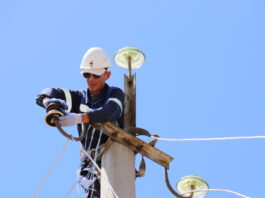 В Чолпон-Атинском РЭС реконструируют старые линии электропередач