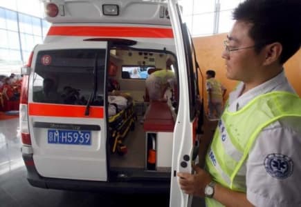 В Китае обрушилась скоростная автомагистраль: под завалами 18 авто