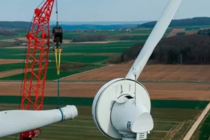 Первые в мире деревянные лопасти для ветрогенераторов установили в Германии