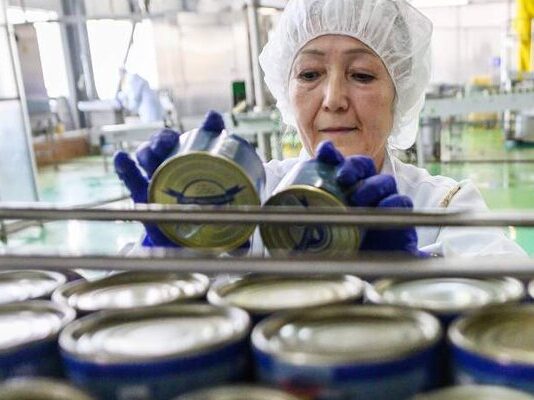 В рыбных консервах крупного производителя России нашли двойную норму мышьяка