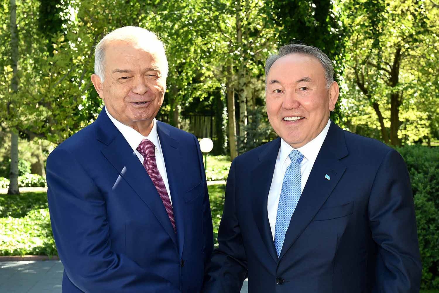 «Каждый страдал от проклятия долголетия лидера»: Экс-посол США о Назарбаеве и Исламе Каримове