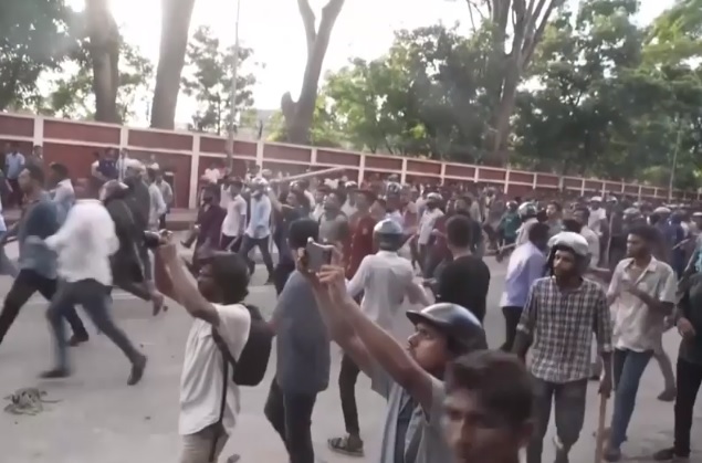 В Бангладеш введен общенациональный комендантский час для подавления студенческих протестов