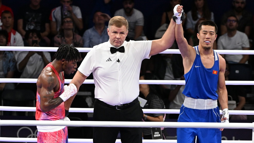 Боксер из Кыргызстана Мунарбек Сейитбек уулу выступит в полуфинале на Олимпиаде в Париже