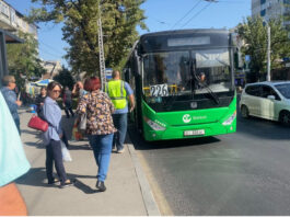 В Бишкеке рейд, проверяют троллейбусы и автобусы