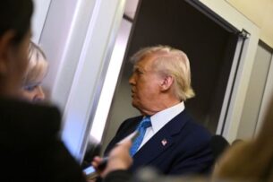 Bloomberg: Трамп отворачивается от Зеленского, оставляя Украине мало вариантов