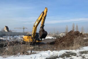 В Бишкеке начали второй этап механической очистки русла реки Аламедин