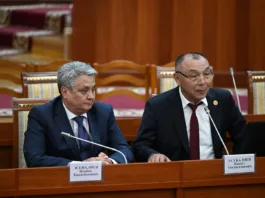 Жогорку Кенеш избрал кандидатуры Нурбека Эсеналиева и Бакыта Усубалиева на должности судей Верховного суда